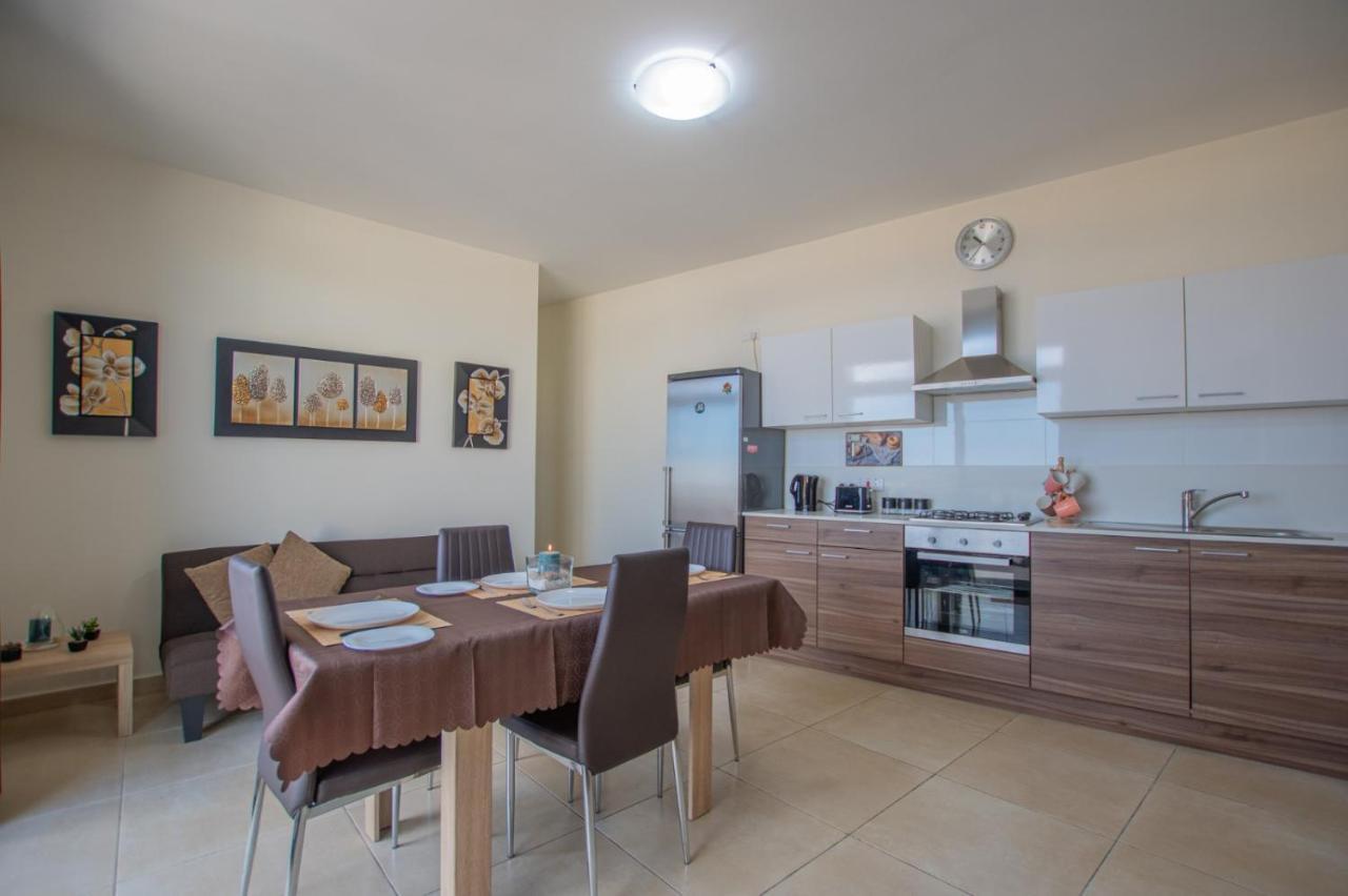 Kernice Penthouse With Sea And Country Views Of Xghajra Kültér fotó