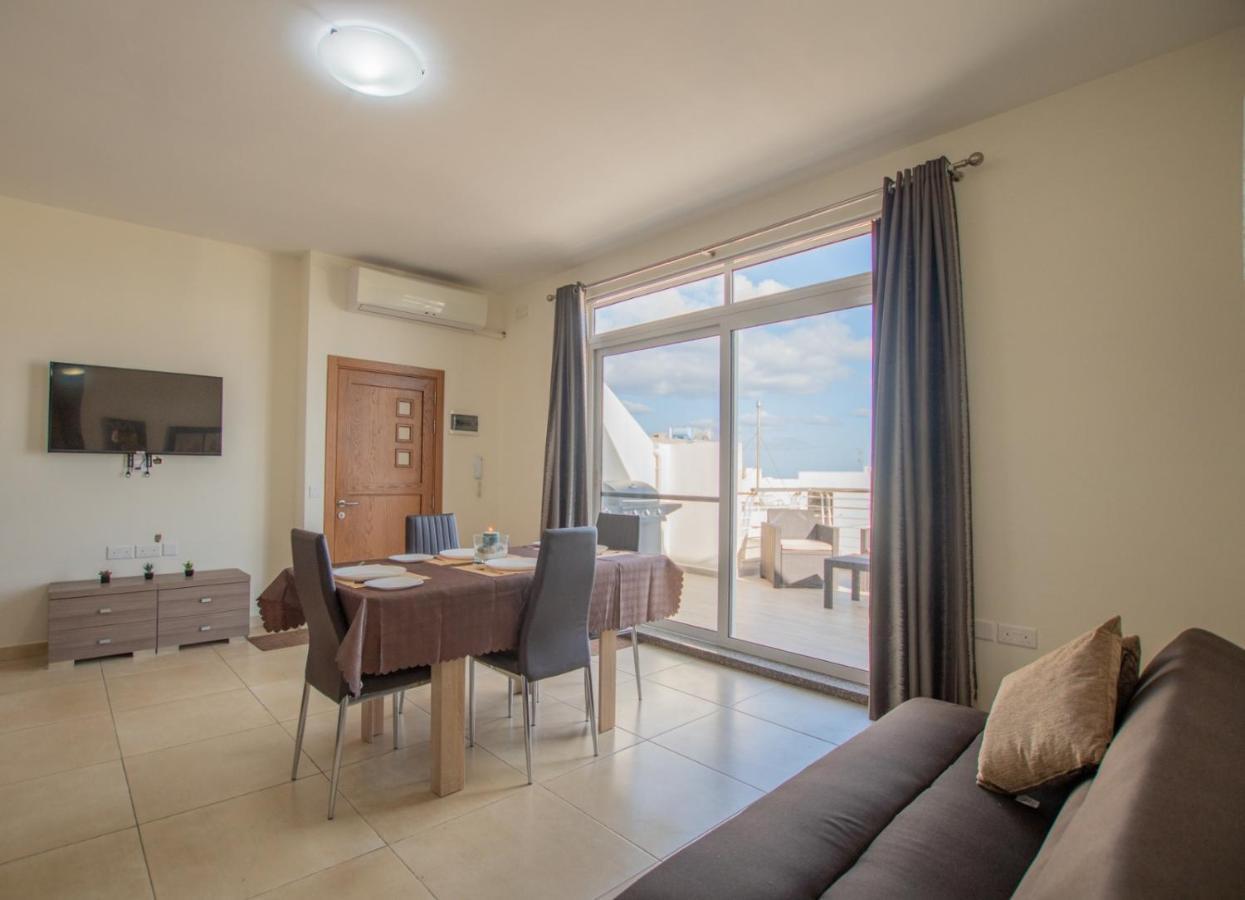 Kernice Penthouse With Sea And Country Views Of Xghajra Kültér fotó