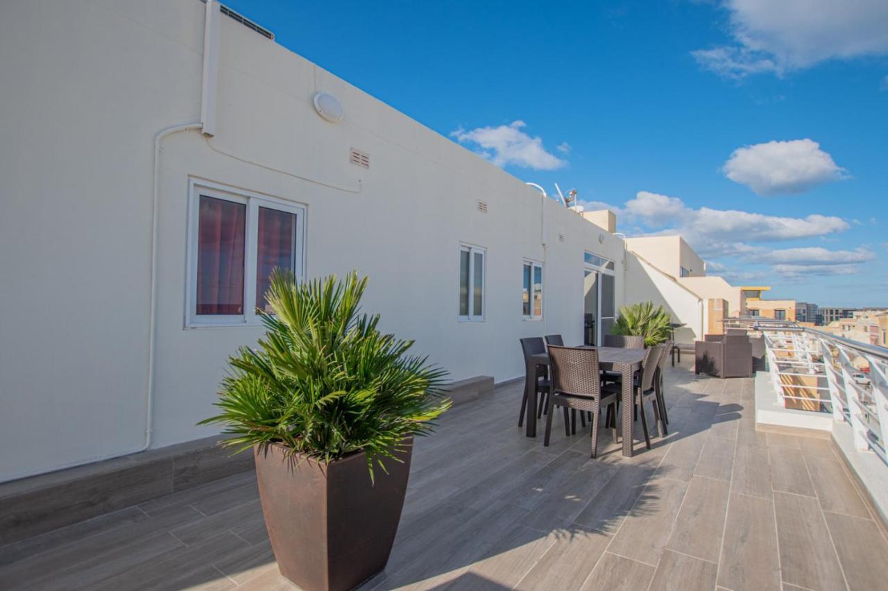 Kernice Penthouse With Sea And Country Views Of Xghajra Kültér fotó