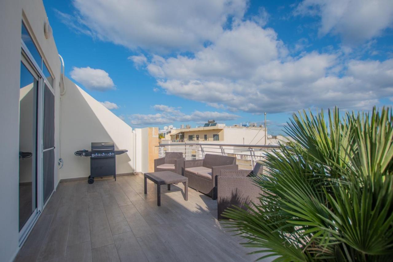 Kernice Penthouse With Sea And Country Views Of Xghajra Kültér fotó