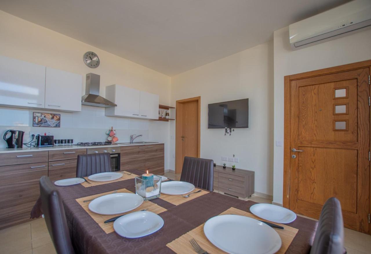 Kernice Penthouse With Sea And Country Views Of Xghajra Kültér fotó