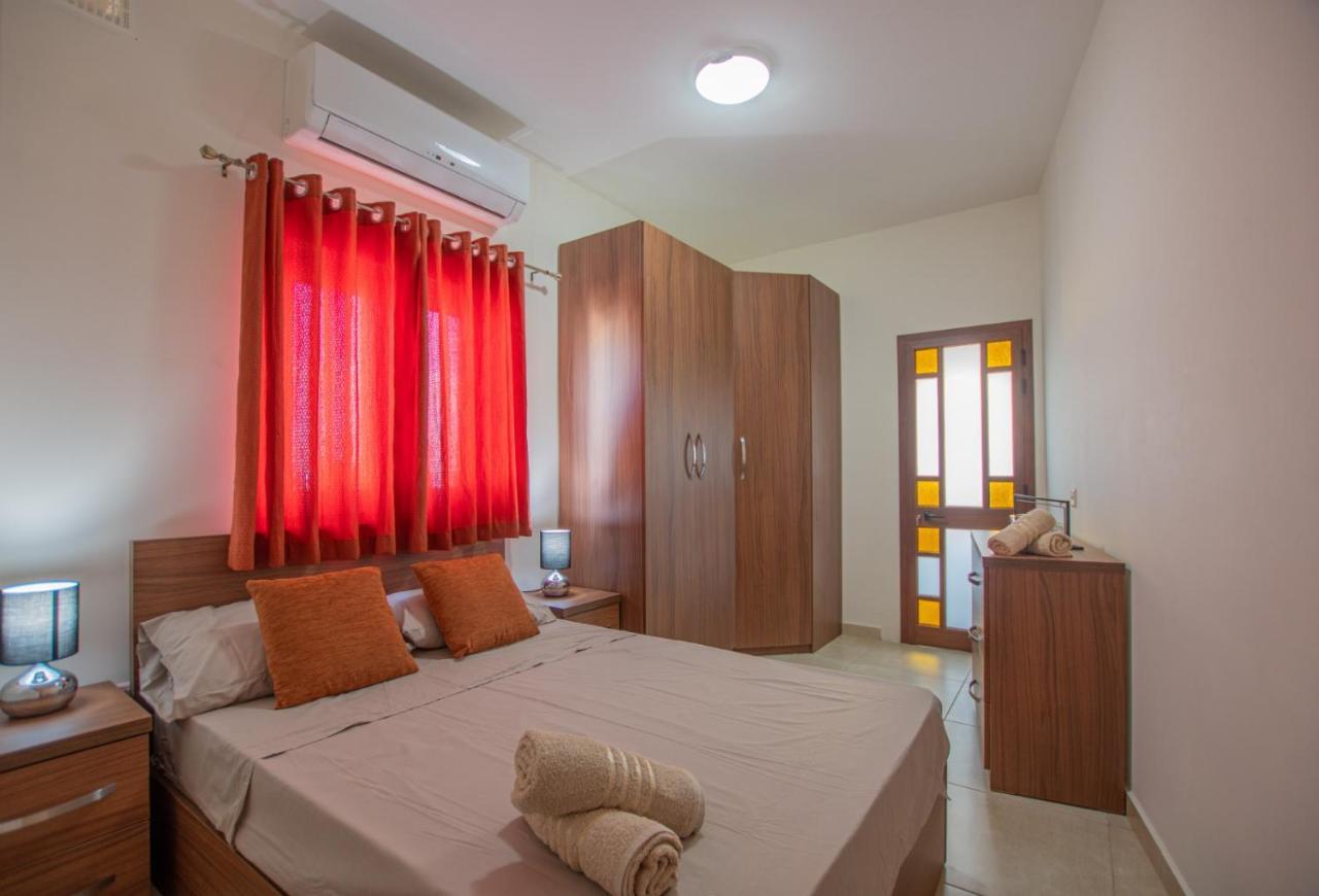 Kernice Penthouse With Sea And Country Views Of Xghajra Kültér fotó