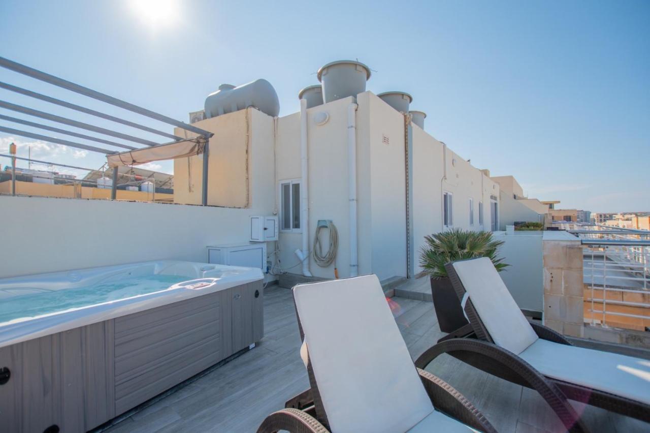 Kernice Penthouse With Sea And Country Views Of Xghajra Kültér fotó