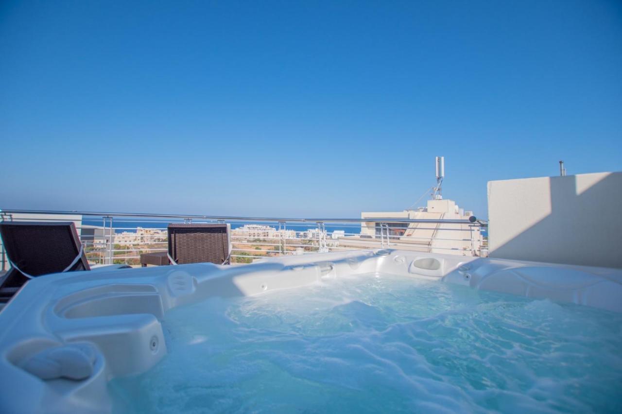 Kernice Penthouse With Sea And Country Views Of Xghajra Kültér fotó